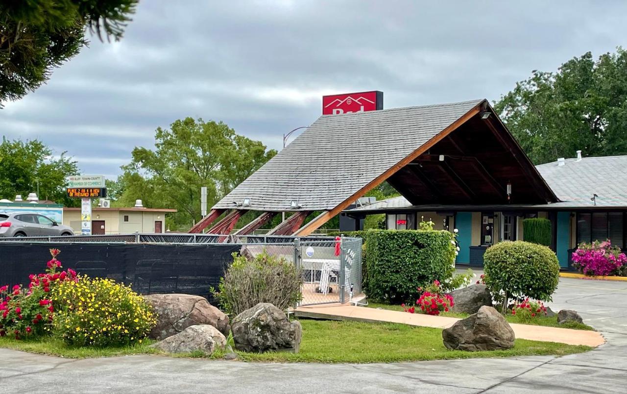 Red Bluff Inn Екстер'єр фото