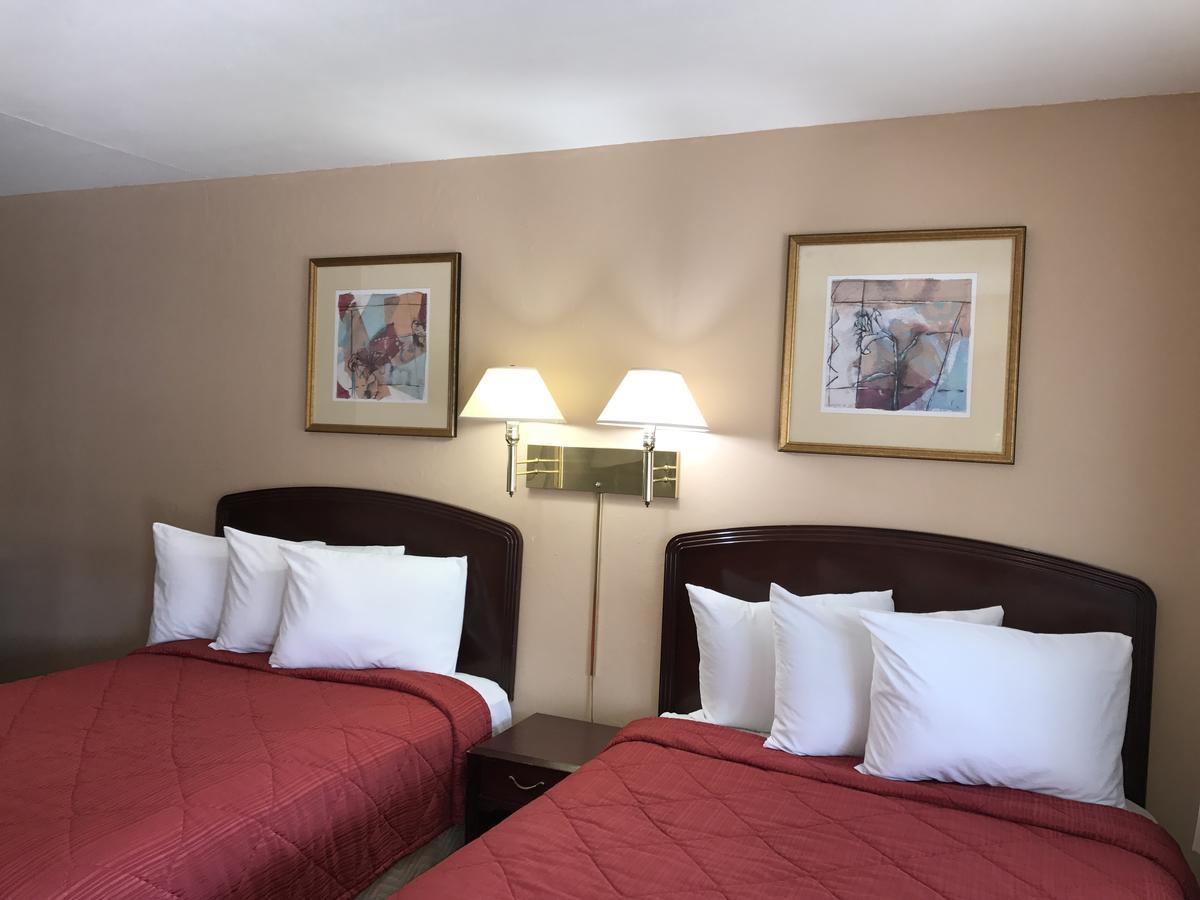 Red Bluff Inn Екстер'єр фото