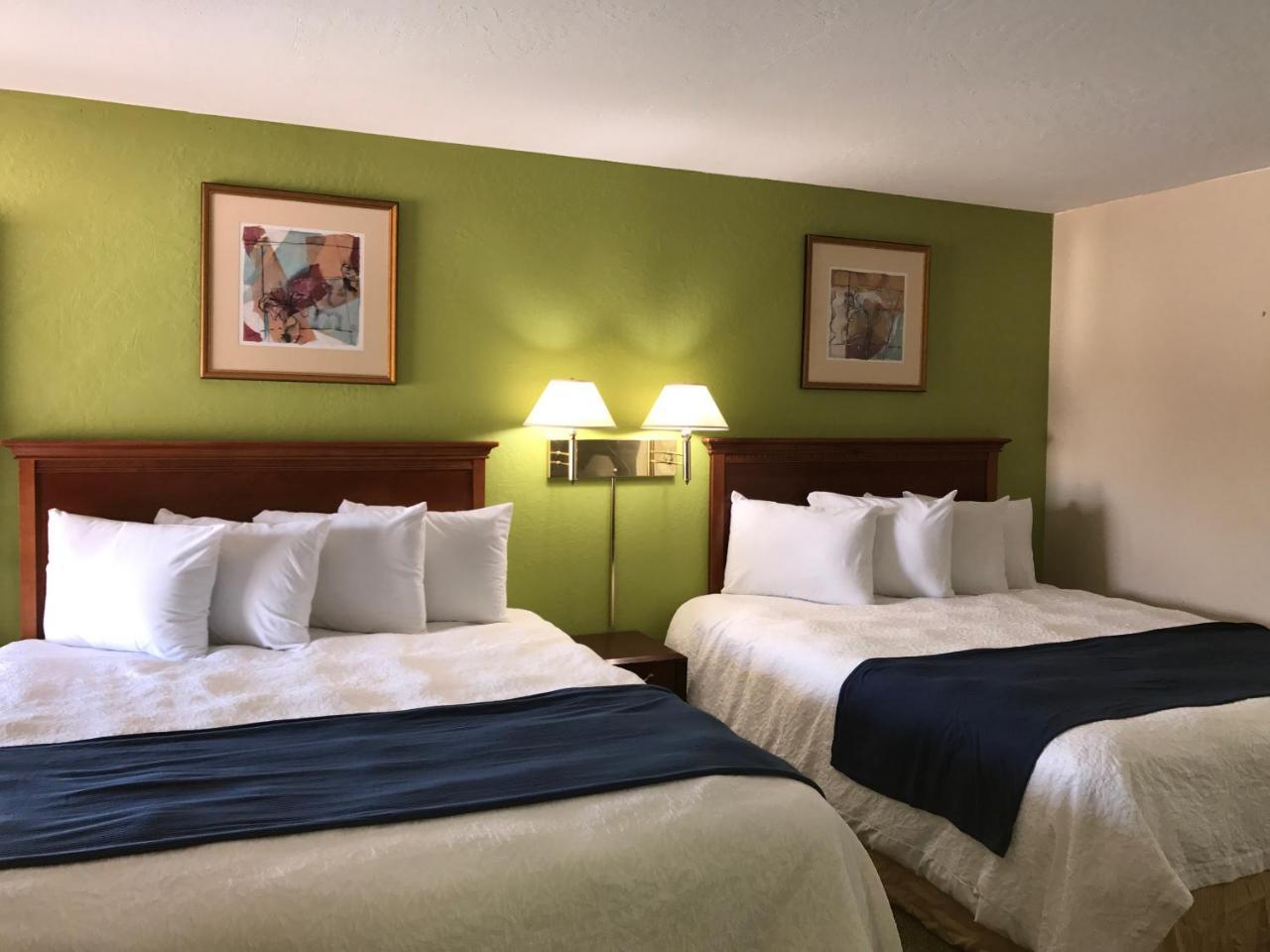 Red Bluff Inn Екстер'єр фото